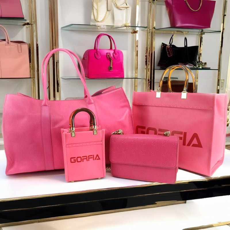 Gorfia Custom pink travel bag